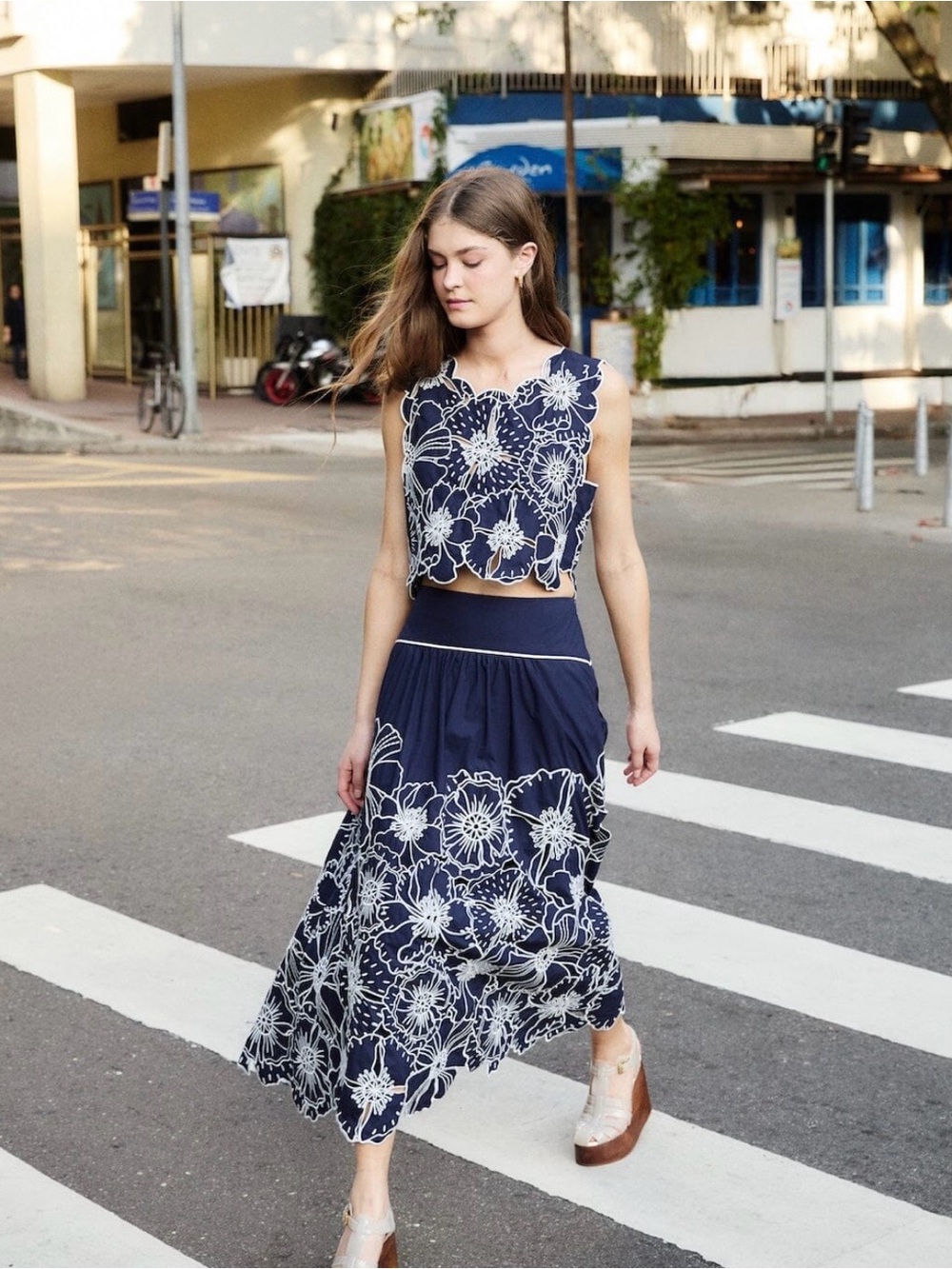 FARM Rio Navy Floral Embroidery Tiered Midi Maxi Skirt size Medium NWT